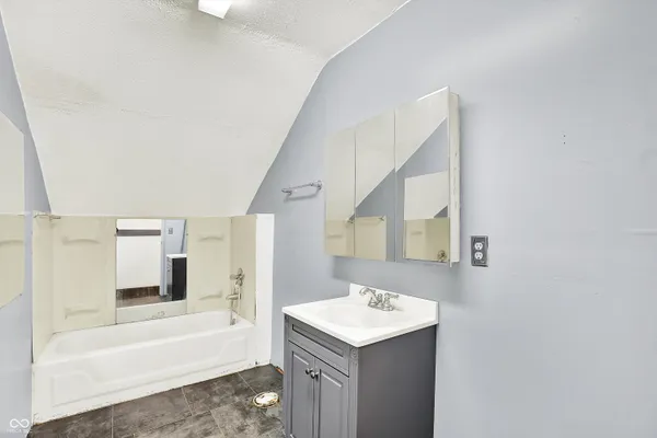 $695,000 | 308 North Morrison Street, Morristown, IN 46161