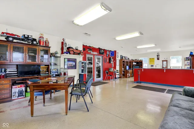 $695,000 | 308 North Morrison Street, Morristown, IN 46161