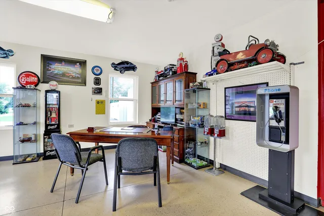 $695,000 | 308 North Morrison Street, Morristown, IN 46161