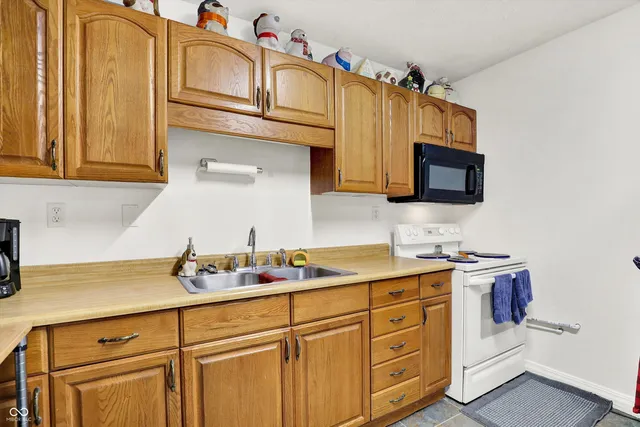 $695,000 | 308 North Morrison Street, Morristown, IN 46161