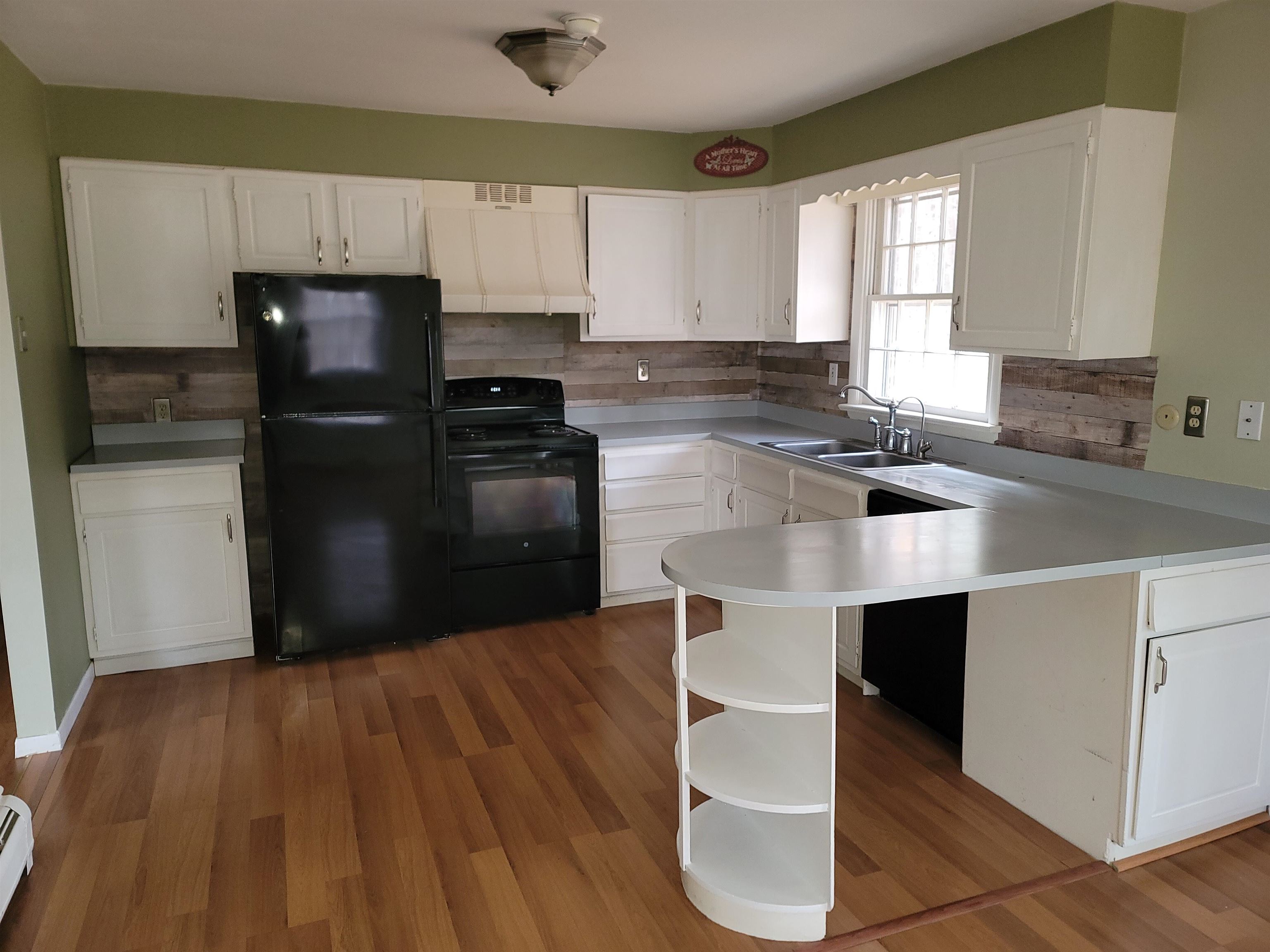 77 Tuftonboro Neck Road Tuftonboro, NH 03853 - Photo 16 of 24
