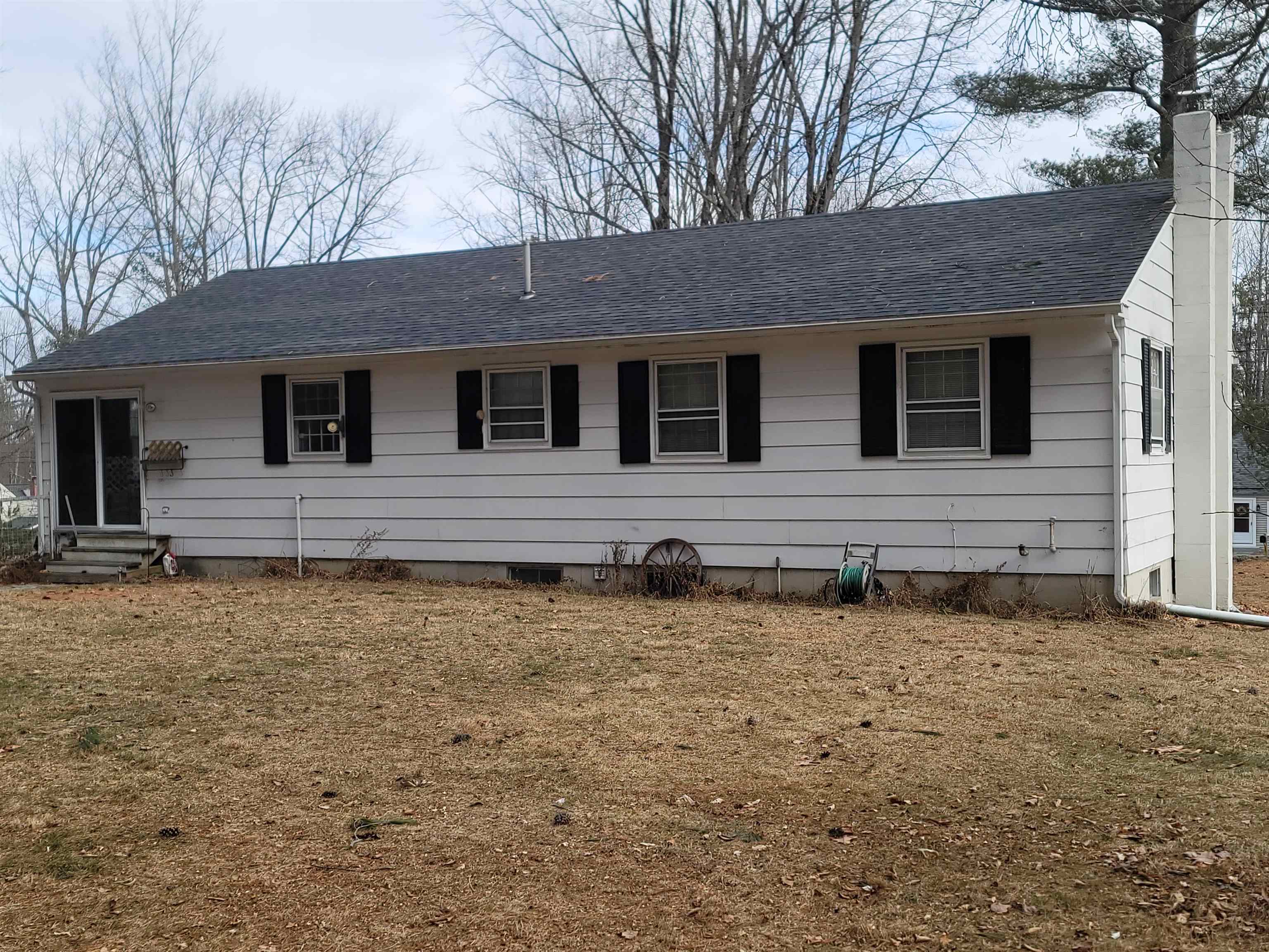 77 Tuftonboro Neck Road Tuftonboro, NH 03853 - Photo 5 of 24