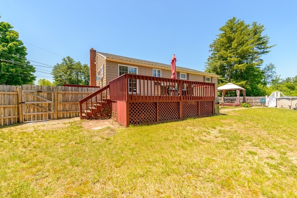 9 Oakland Road Pepperell, MA 01463 - Photo 28 of 37