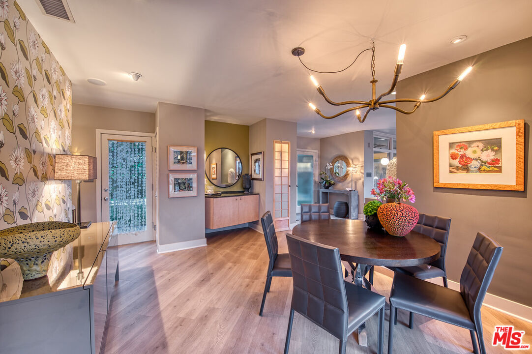 3827 Rhodes Avenue Studio City, CA 91604 - Photo 9 of 28
