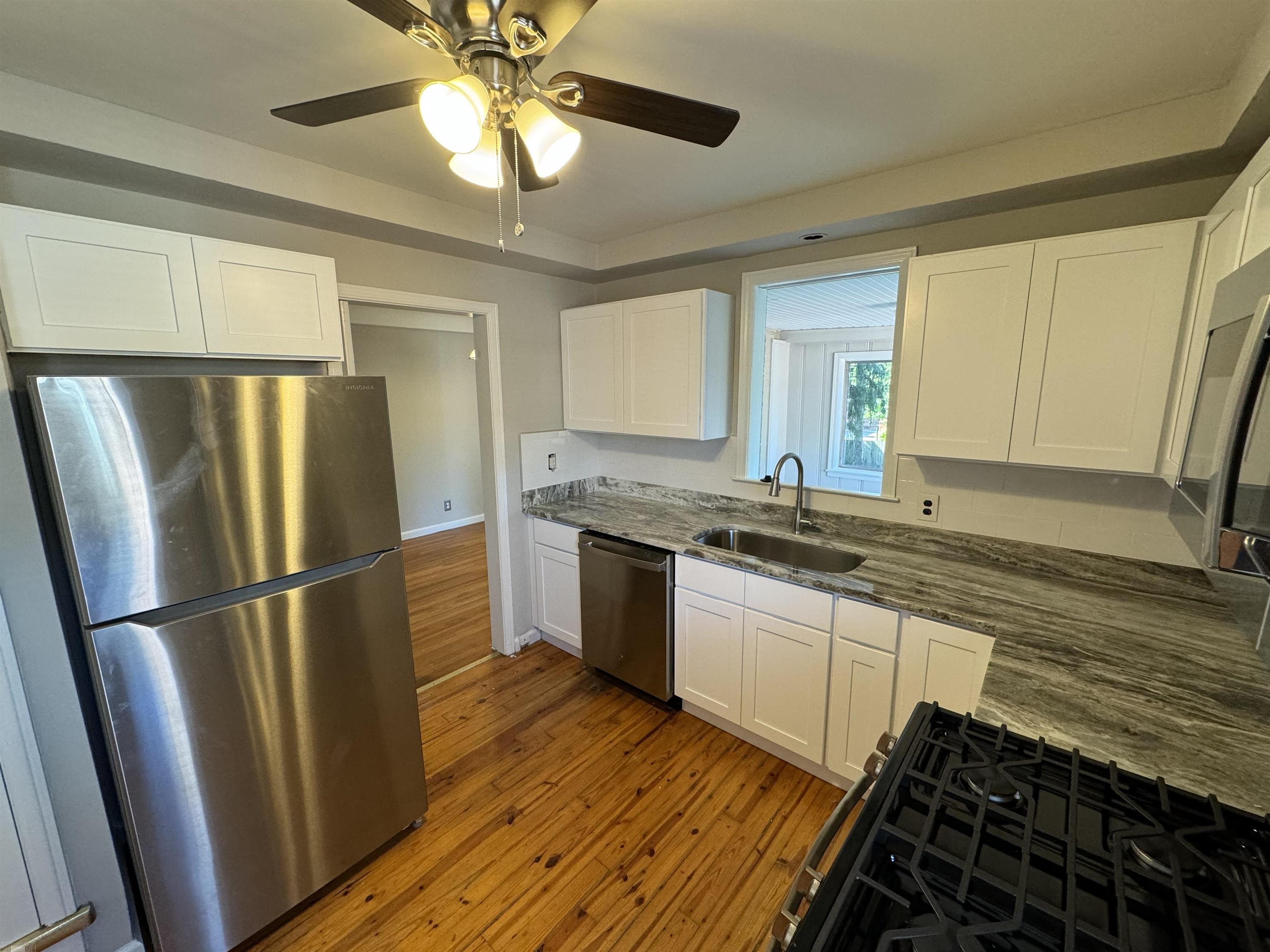 855 Neff Road Grosse Pointe, MI 48230 - Photo 2 of 13