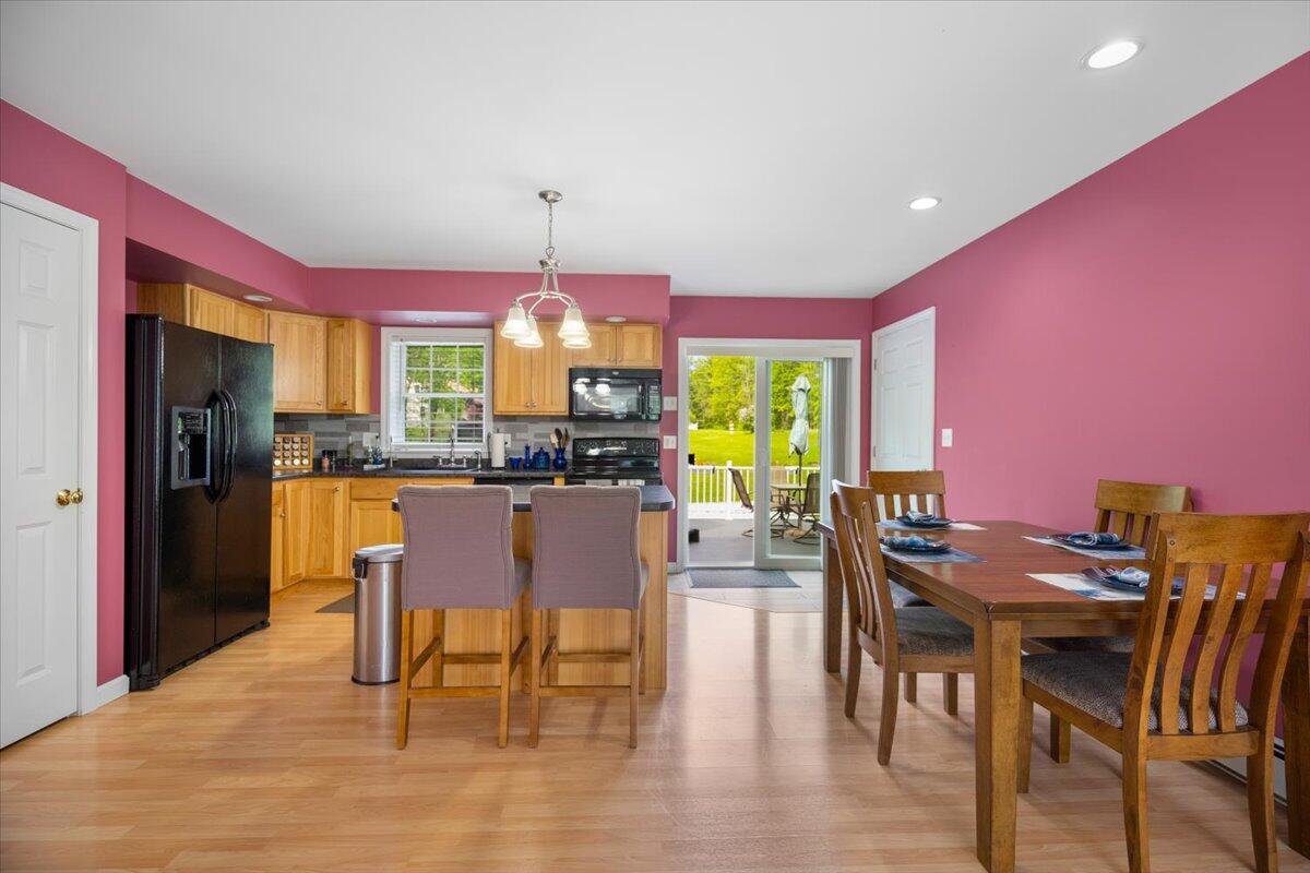 21 Frye Road Raymond, ME 04071 - Photo 11 of 28 Kitchen & Dining