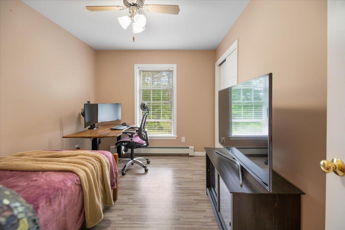21 Frye Road Raymond, ME 04071 - Photo 15 of 28 3rd Bedroom