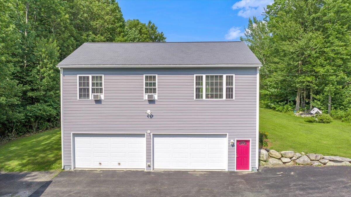 21 Frye Road Raymond, ME 04071 - Photo 2 of 28 21 Frye RD Exterior