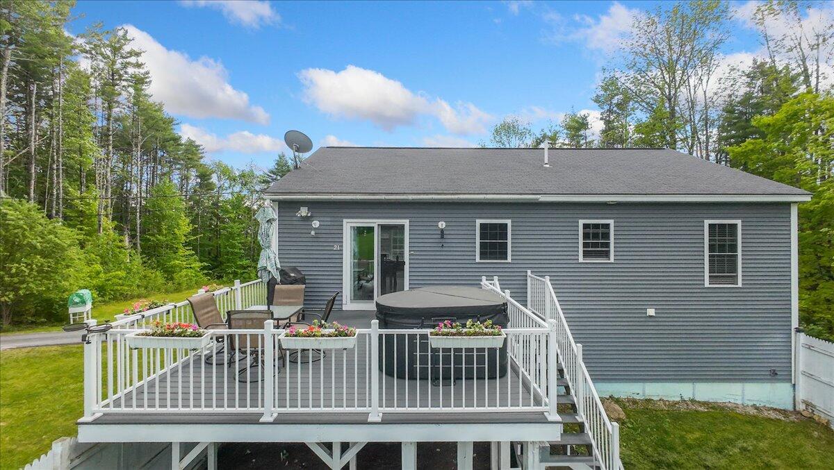 21 Frye Road Raymond, ME 04071 - Photo 25 of 28 Hot Tub