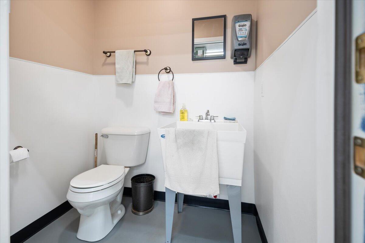 21 Frye Road Raymond, ME 04071 - Photo 5 of 28 Half Bath off Heated Garage