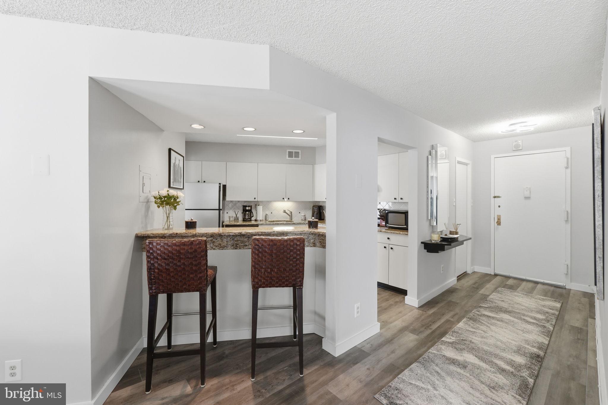 5225 Pooks Hill Road, Unit 1401N Bethesda, MD 20814 - Photo 11 of 64