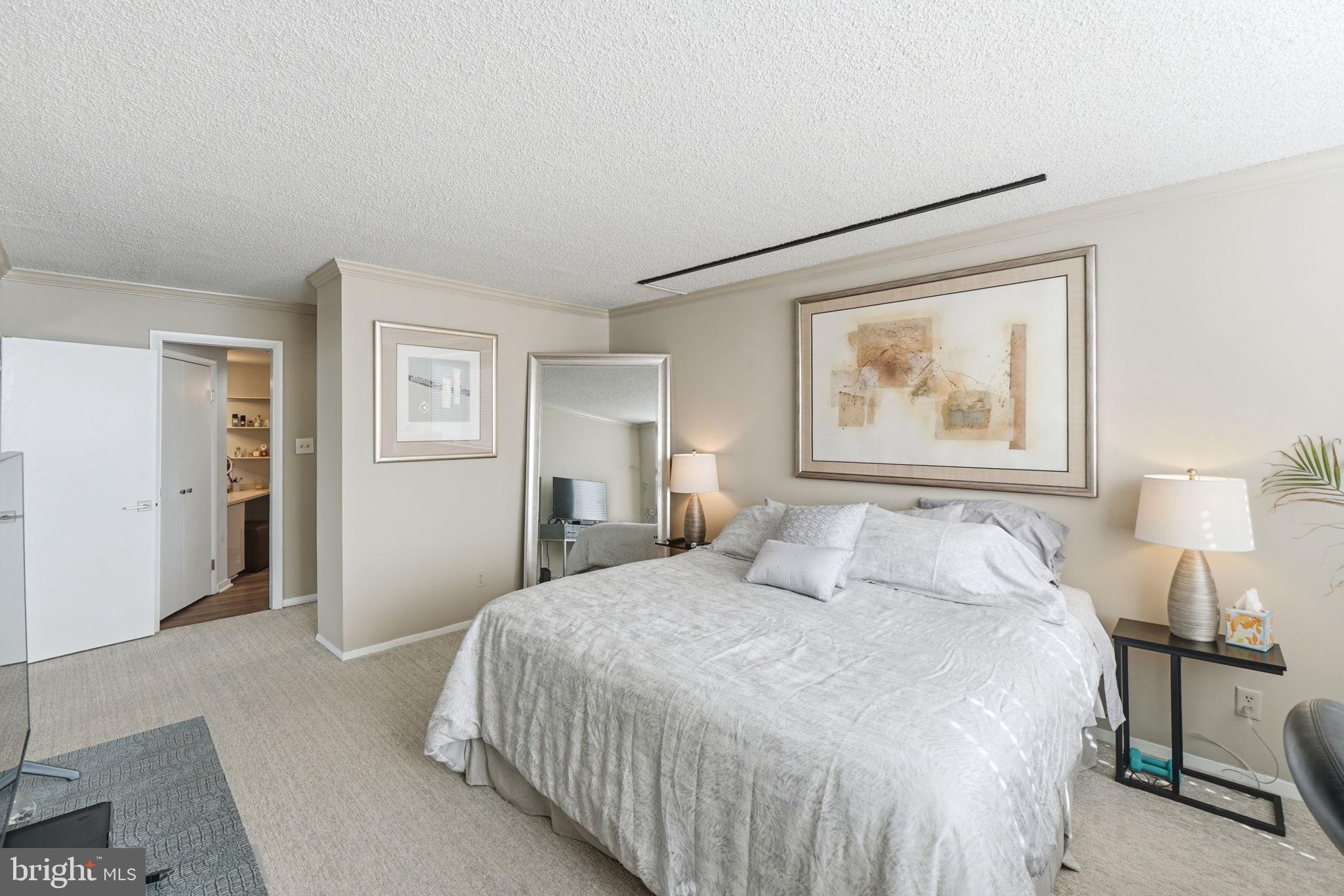 5225 Pooks Hill Road, Unit 1401N Bethesda, MD 20814 - Photo 15 of 64