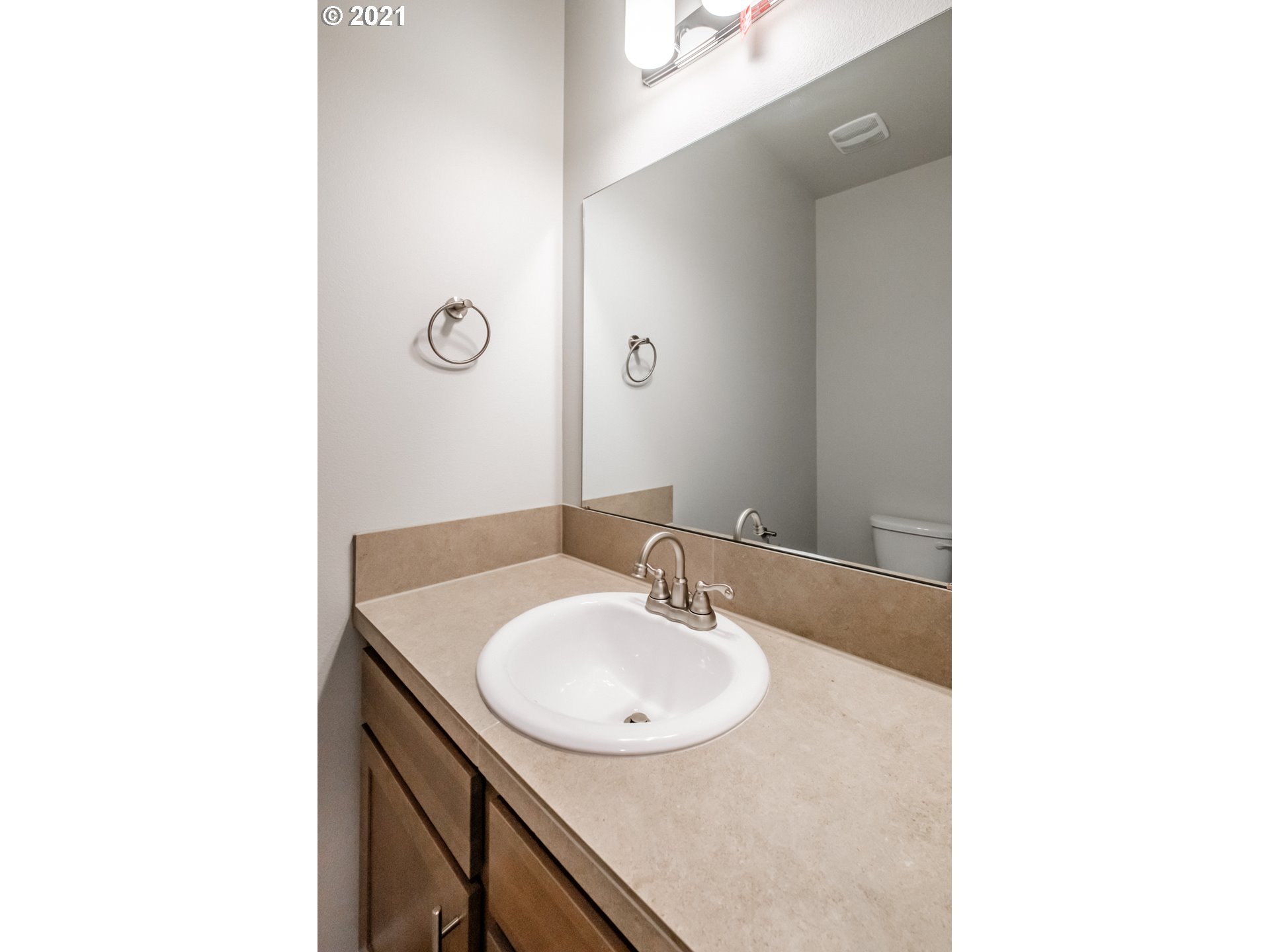 51785 Fordham Drive La Pine, OR 97739 - Photo 12 of 32