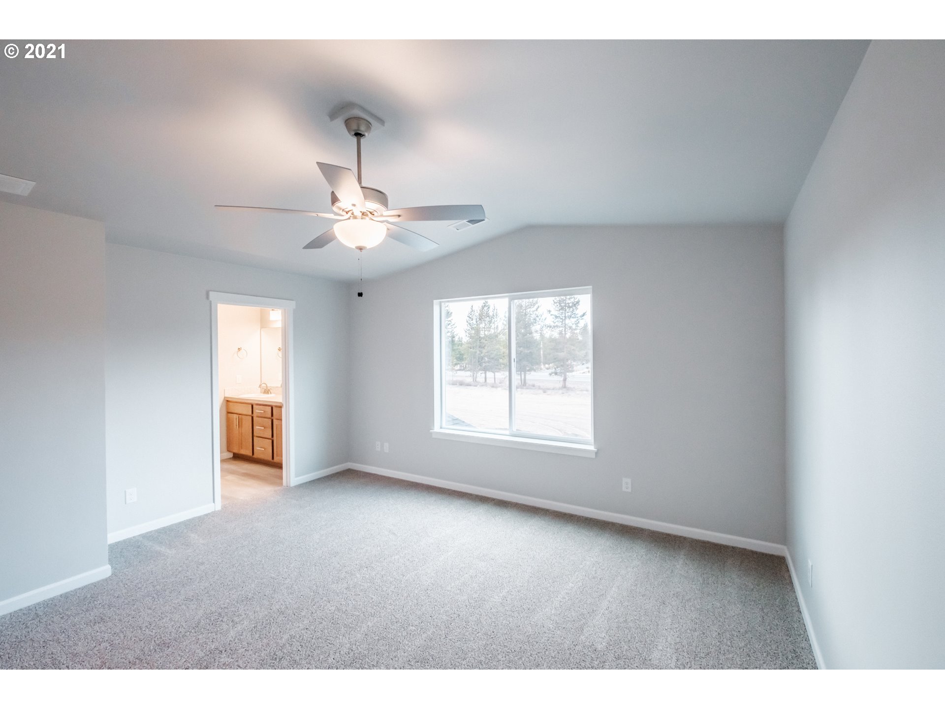 51785 Fordham Drive La Pine, OR 97739 - Photo 17 of 32