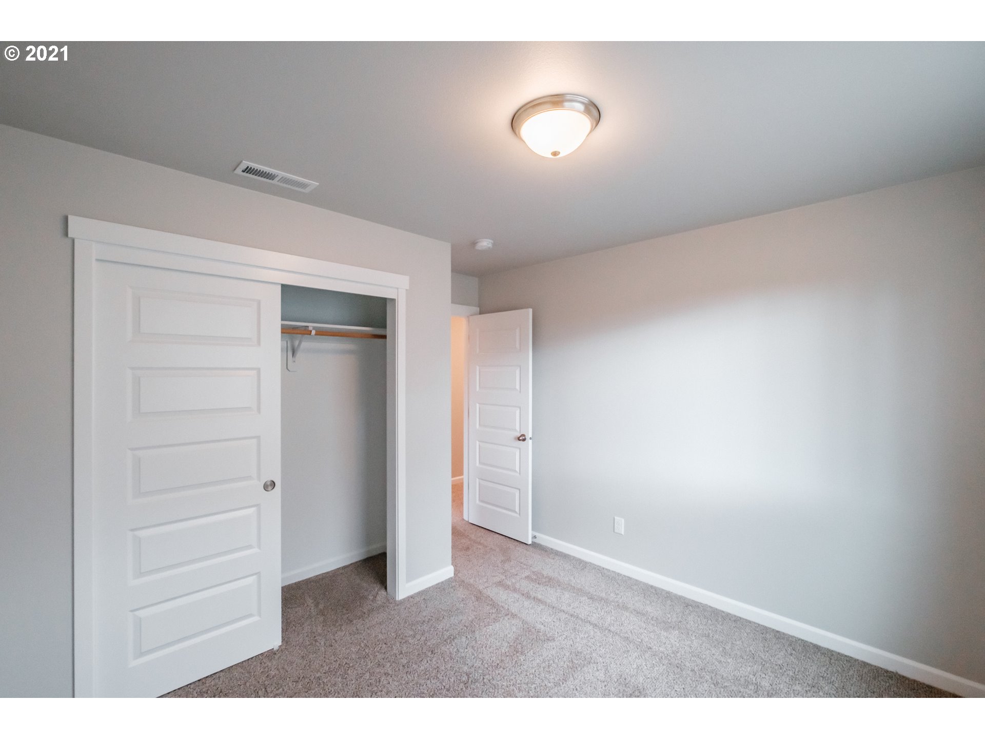 51785 Fordham Drive La Pine, OR 97739 - Photo 27 of 32