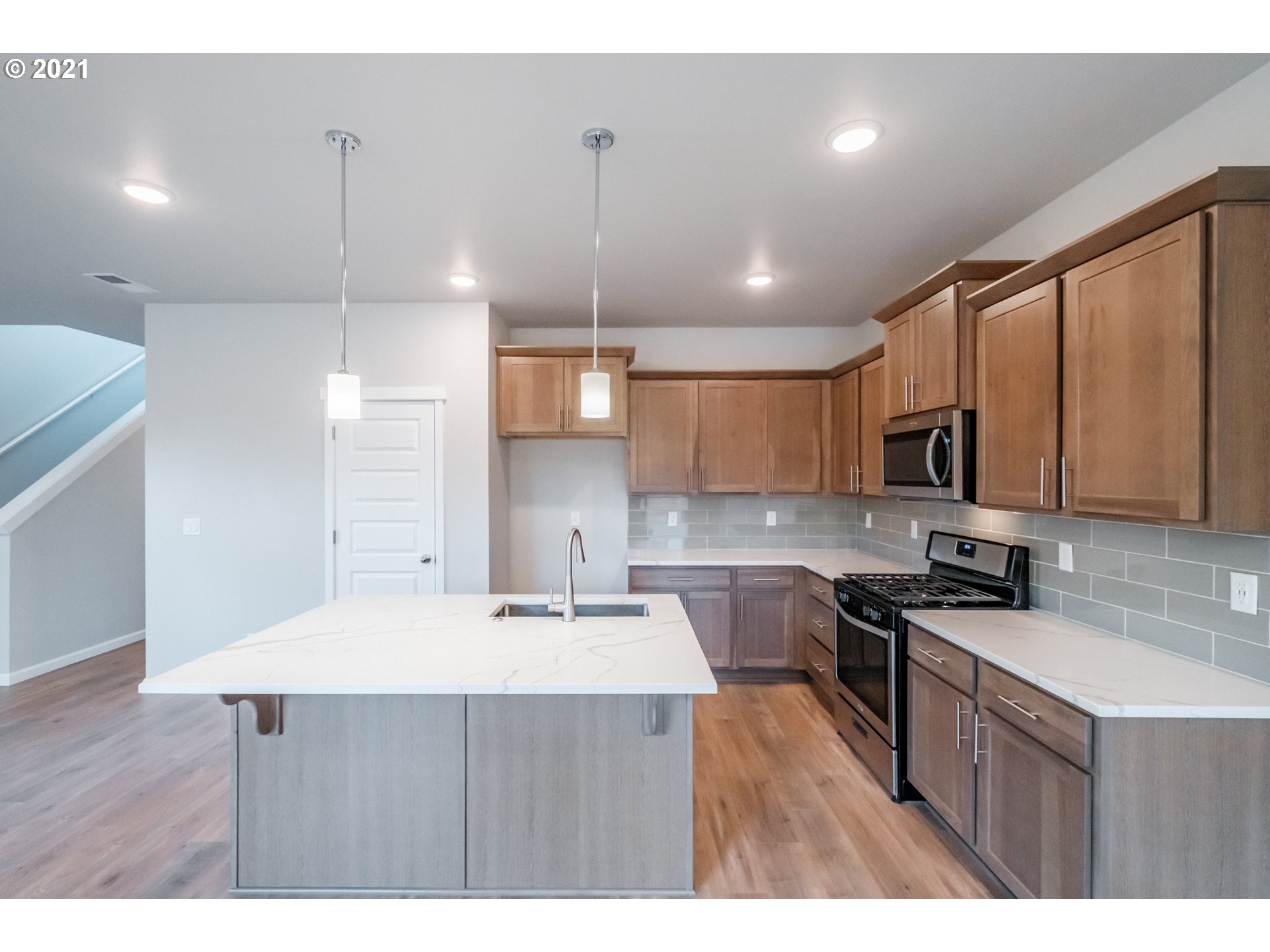 51785 Fordham Drive La Pine, OR 97739 - Photo 7 of 32