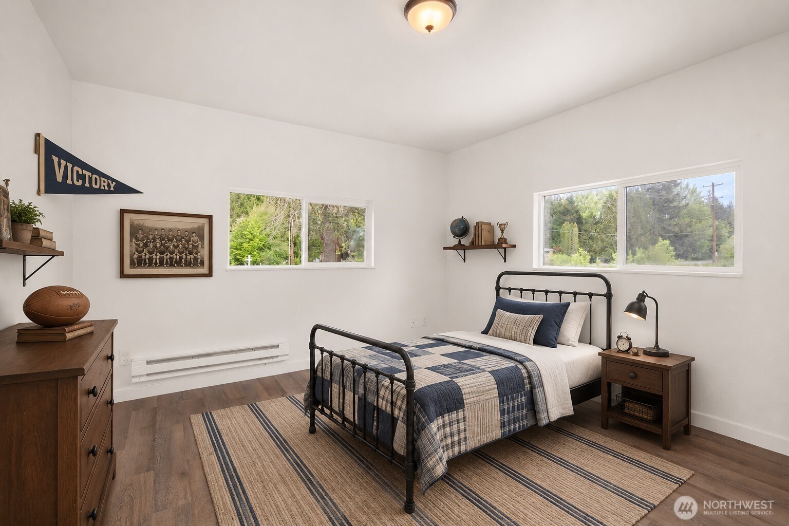 2222 Cooks Hill Road Centralia, WA 98531 - Photo 22 of 36 a bedroom with a bed and wooden floor