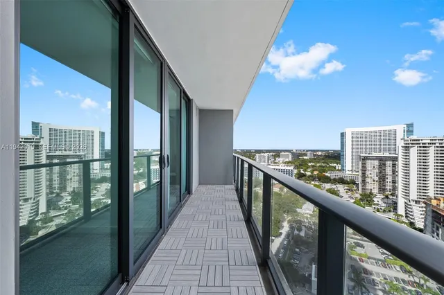 $3,100 | 501 Northeast 31st Street, Unit 2202, Miami, FL 33137