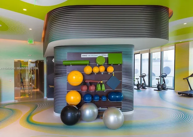 $3,100 | 501 Northeast 31st Street, Unit 2202, Miami, FL 33137