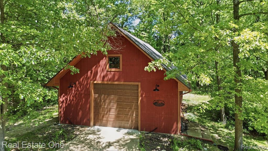 3559 Perry Lake Road Ortonville, MI 48462 - Photo 31 of 41