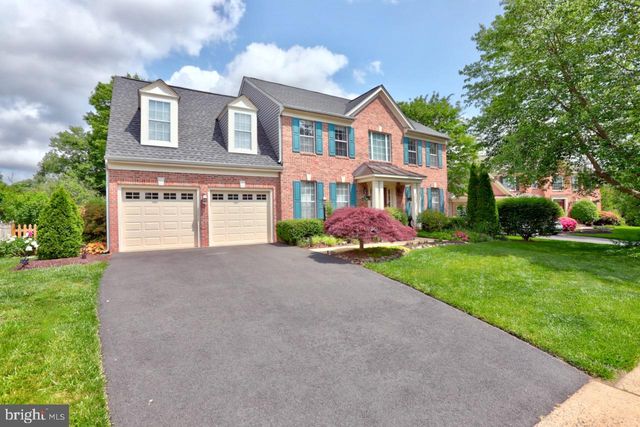 $868,000 | 504 Niven Court Southwest, Leesburg, VA 20175