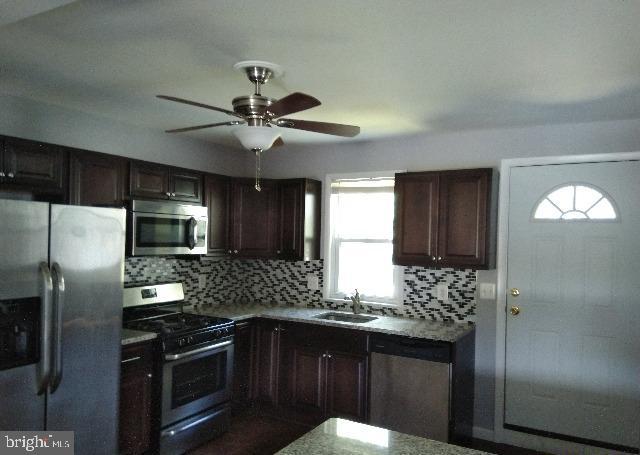 806 Creek Road Baltimore, MD 21221 - Photo 7 of 12 Gallery Image 7