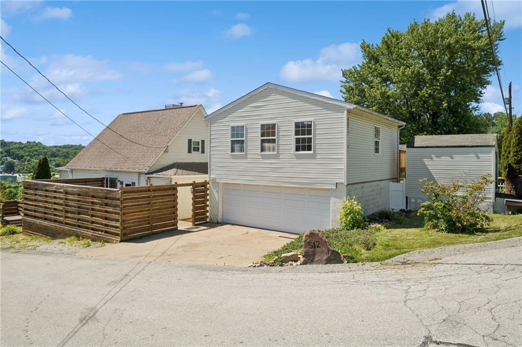512 5th Street Webster, PA 15087 - Photo 3 of 37
