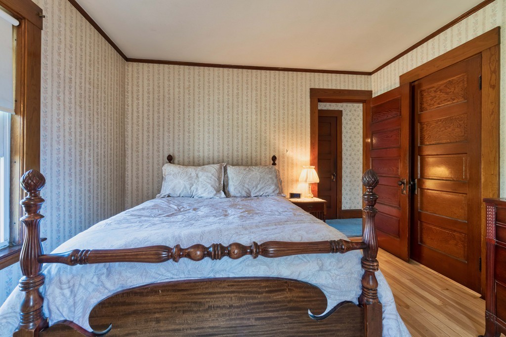 87 Wendell Street Winchester, MA 01890 - Photo 15 of 28