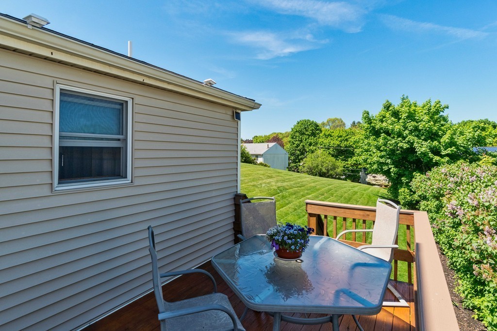87 Wendell Street Winchester, MA 01890 - Photo 25 of 28