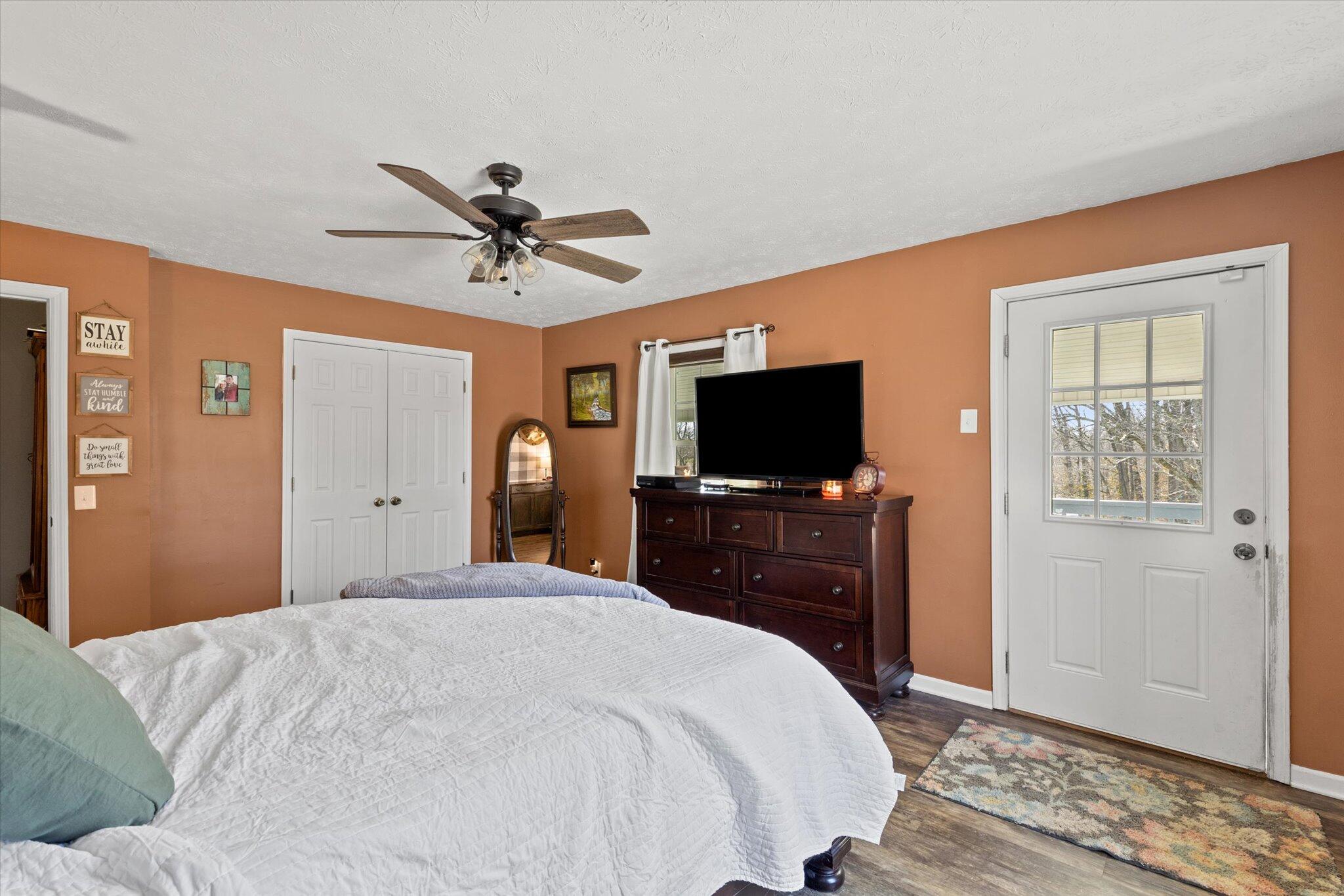 1124 Stoney Point Road Paris, KY 40361 - Photo 17 of 35 17-6M3A3244