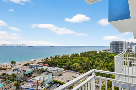 $3,950 | 3000 East Sunrise Boulevard, Unit PHB, Fort Lauderdale, FL 33304