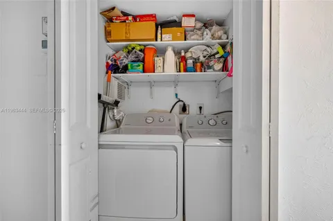 $3,950 | 3000 East Sunrise Boulevard, Unit PHB, Fort Lauderdale, FL 33304