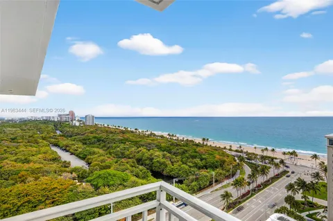 $3,950 | 3000 East Sunrise Boulevard, Unit PHB, Fort Lauderdale, FL 33304