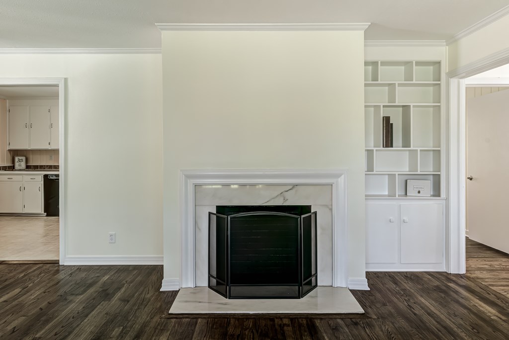 522 Santolina Road Dothan, AL 36303 - Photo 6 of 23 Marble Fireplace