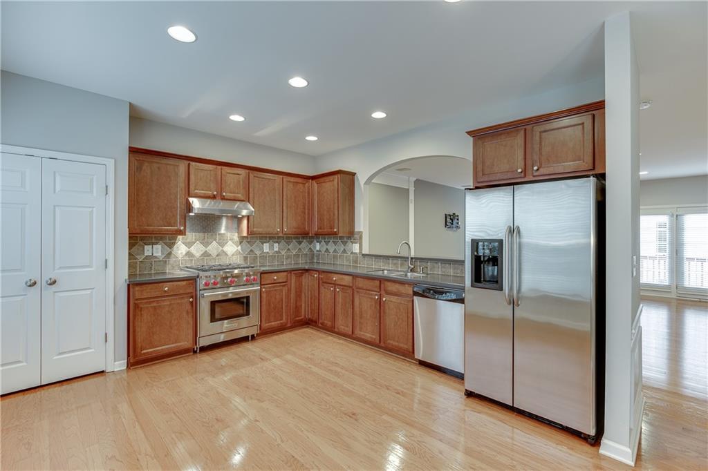 2801 Loftview Square Atlanta, GA 30339 - Photo 14 of 38