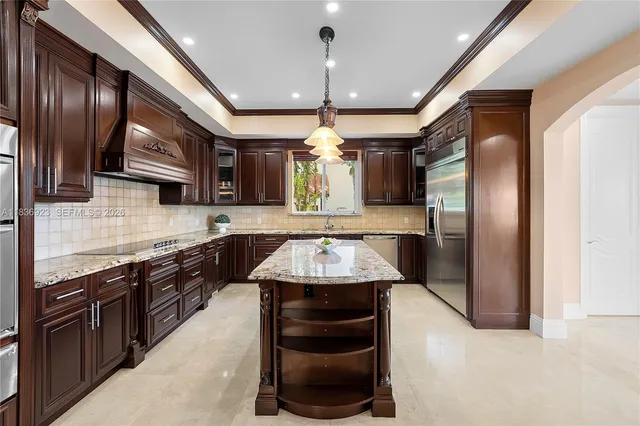 $14,000,000 | 66 South Hibiscus Drive, Miami Beach, FL 33139