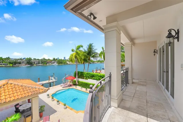 $14,000,000 | 66 South Hibiscus Drive, Miami Beach, FL 33139