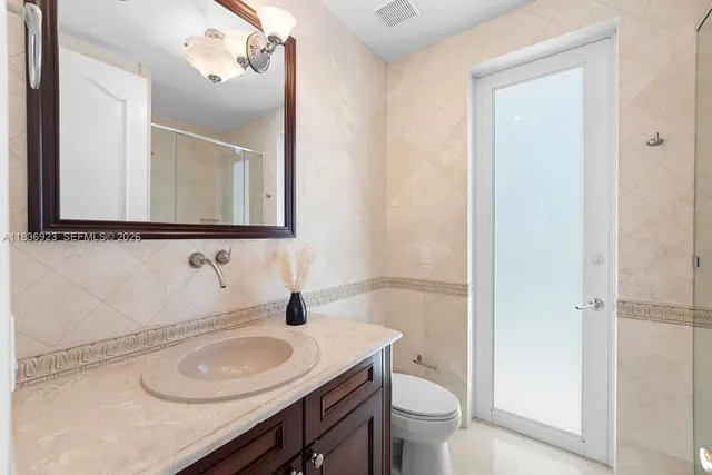 $14,000,000 | 66 South Hibiscus Drive, Miami Beach, FL 33139