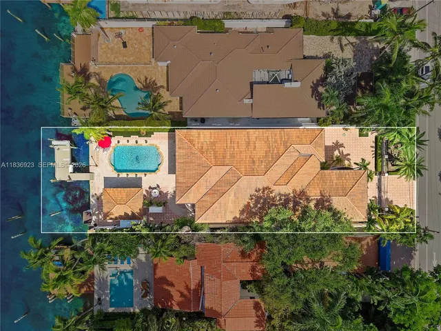 $14,000,000 | 66 South Hibiscus Drive, Miami Beach, FL 33139