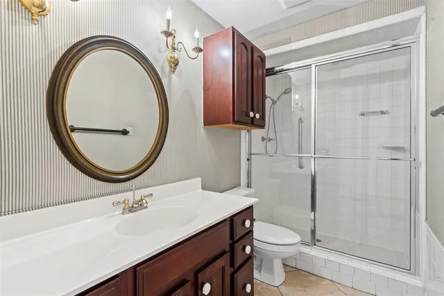 $200,000 | 4320 Bellaire Drive South, Unit 115W, Fort Worth, TX 76109