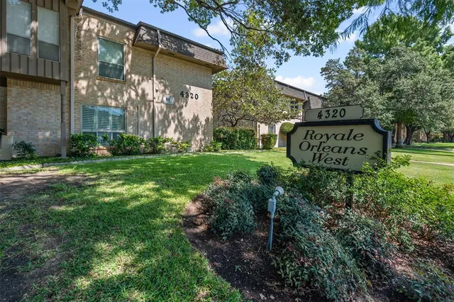 $200,000 | 4320 Bellaire Drive South, Unit 115W, Fort Worth, TX 76109