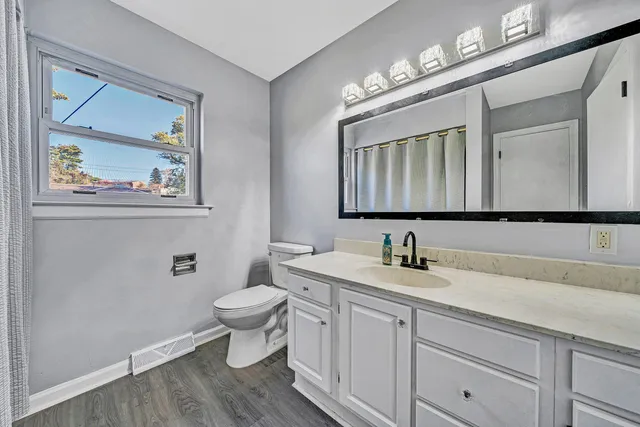 $269,850 | 1633 Angus Road Northwest, Roanoke, VA 24017