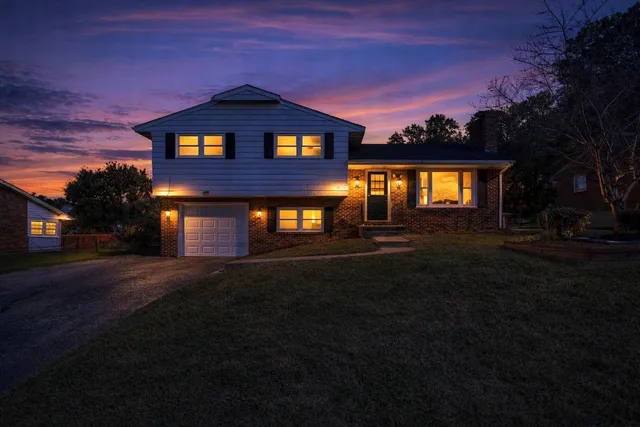 $269,850 | 1633 Angus Road Northwest, Roanoke, VA 24017