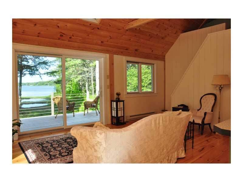 77 Birch Point Freeport, ME 04032 - Photo 15 of 26 Living Room.