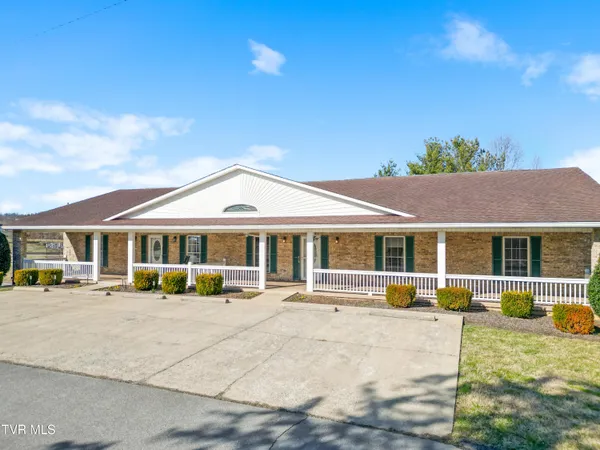 $787,400 | 101 Crestview Drive, Greeneville, TN 37745