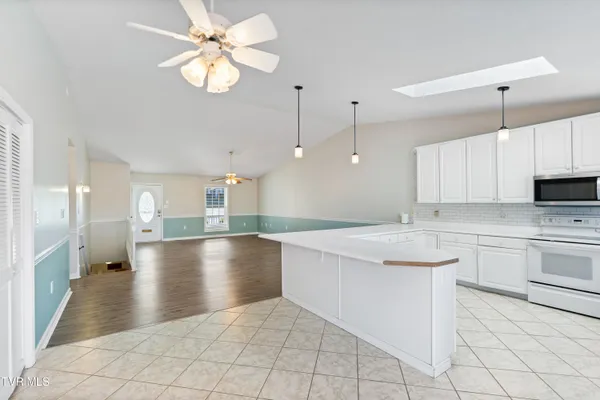 $787,400 | 101 Crestview Drive, Greeneville, TN 37745