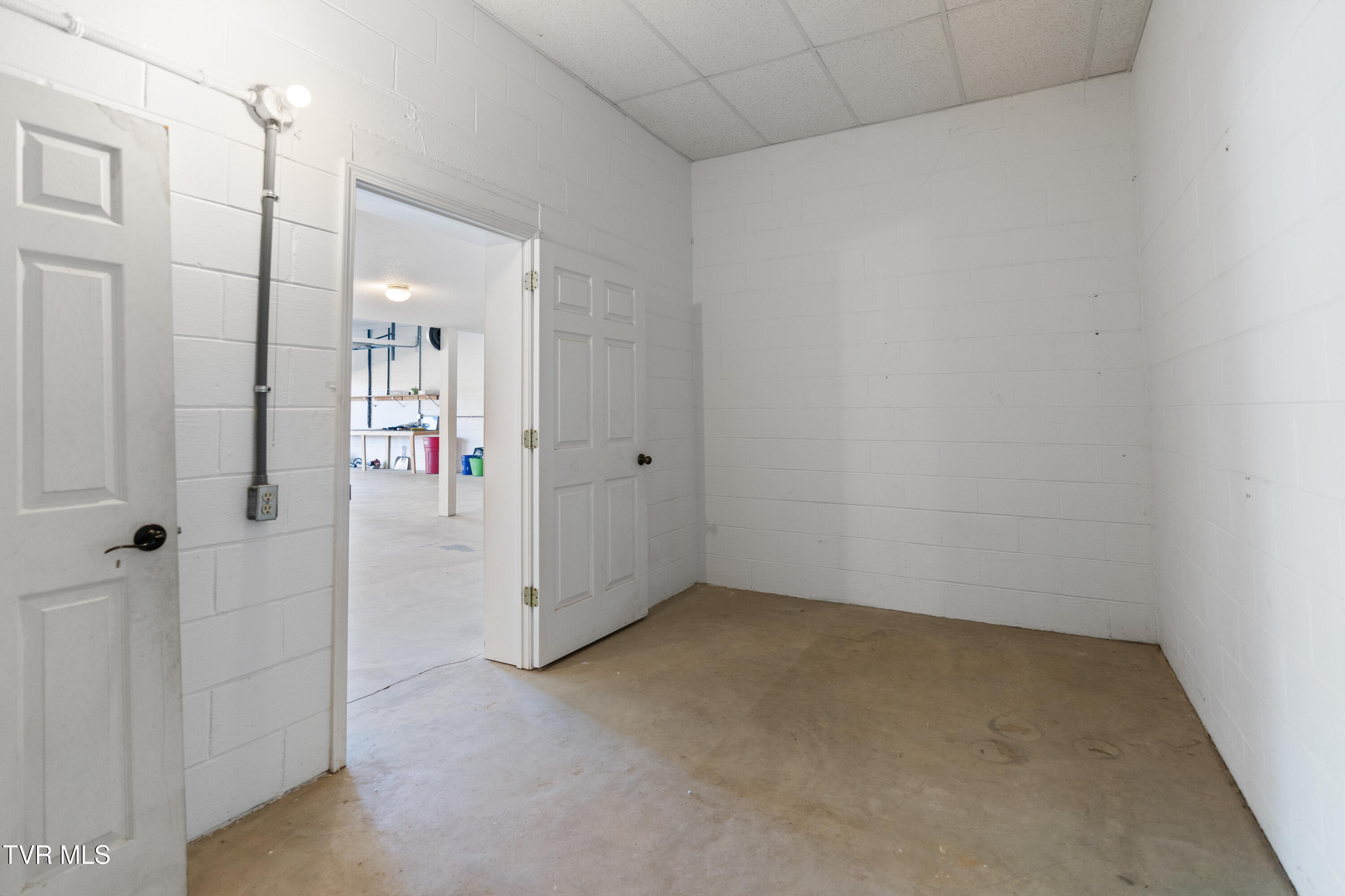 101 Crestview Drive Greeneville, TN 37745 - Photo 66 of 71 DSC09104