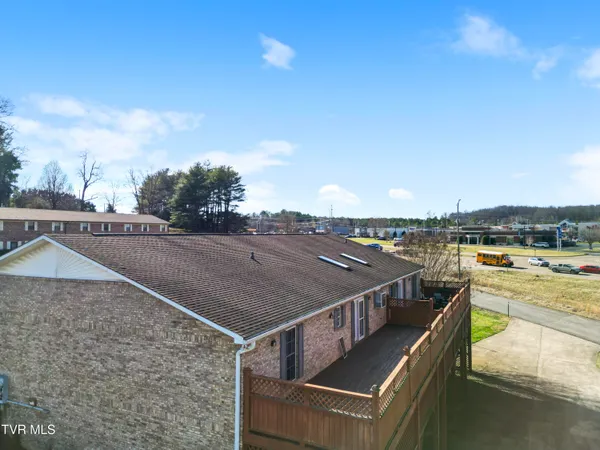 $787,400 | 101 Crestview Drive, Greeneville, TN 37745