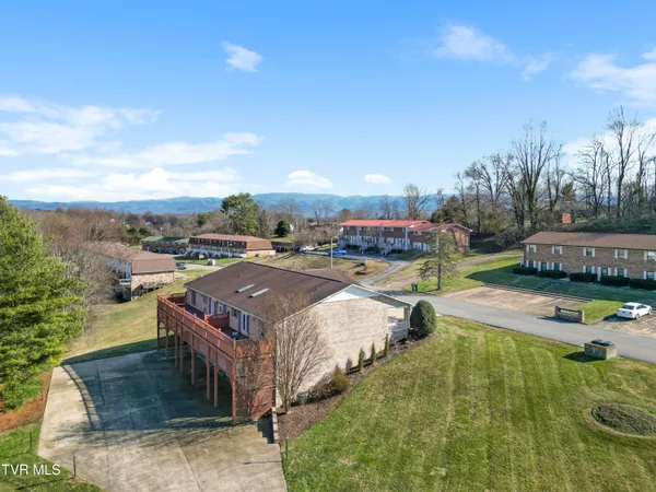 $787,400 | 101 Crestview Drive, Greeneville, TN 37745