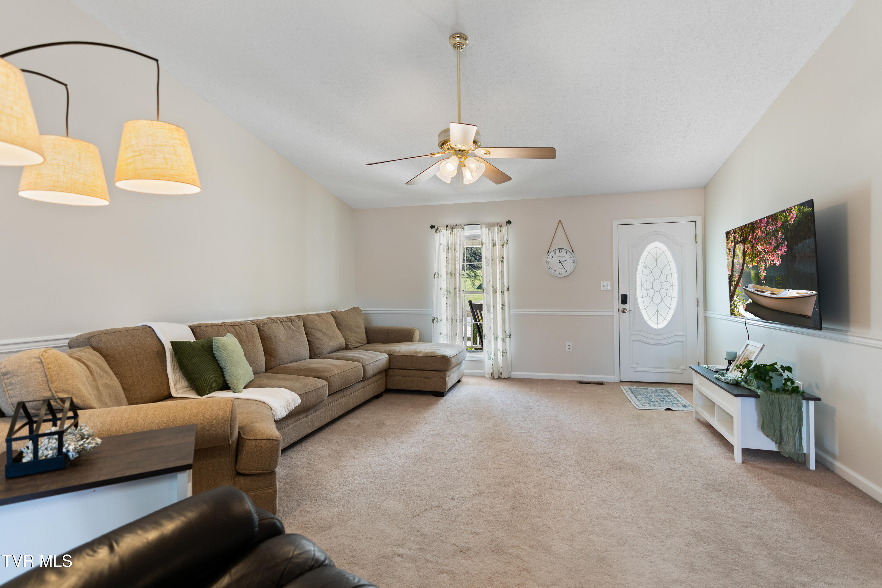 101 Crestview Drive Greeneville, TN 37745 - Photo 10 of 71 DSC08912